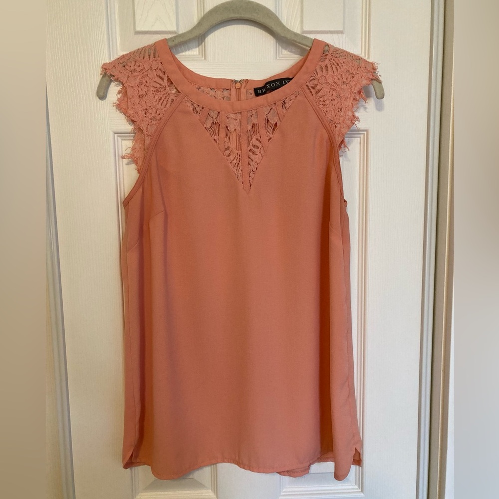 BRIXON IVY Jarred Lace Detail Cap-Sleeve Blouse